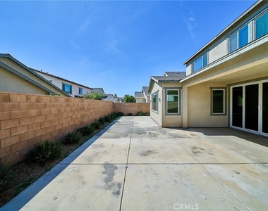 2622 E Embry Lane - Photo Thumbnail 24