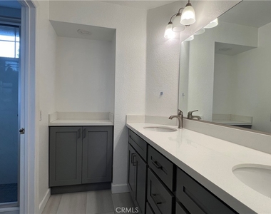 2118 Camino Largo Dr - Photo Thumbnail 15