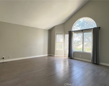 2118 Camino Largo Dr - Photo Thumbnail 8