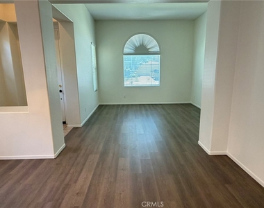 36168 Leeds Street - Photo Thumbnail 6