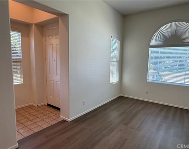 36168 Leeds Street - Photo Thumbnail 15