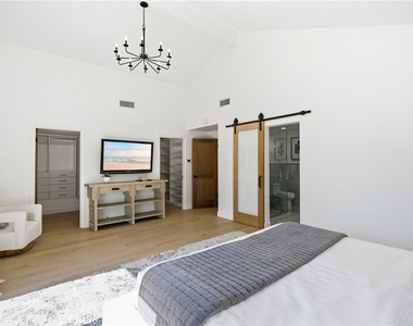 5347 Cangas Drive - Photo Thumbnail 28