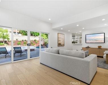 5347 Cangas Drive - Photo Thumbnail 16
