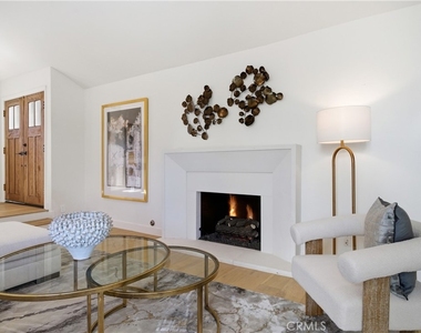 5347 Cangas Drive - Photo Thumbnail 7