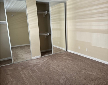 21550 Burbank Boulevard - Photo Thumbnail 1