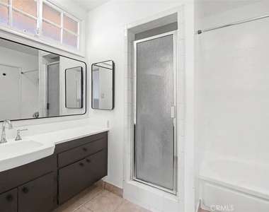 4413 Canoga - Photo Thumbnail 23