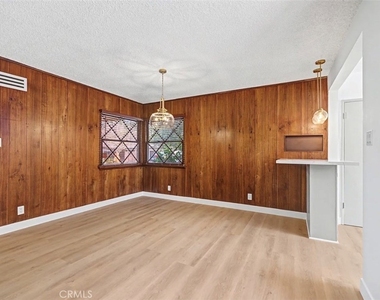 4413 Canoga - Photo Thumbnail 6