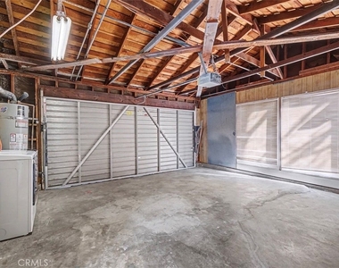 4413 Canoga - Photo Thumbnail 32