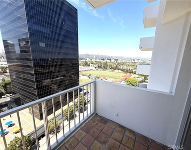 2160 Century Park East - Photo Thumbnail 6