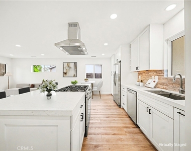8738 Monogram Avenue - Photo Thumbnail 7