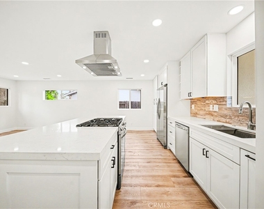 8738 Monogram Avenue - Photo Thumbnail 8