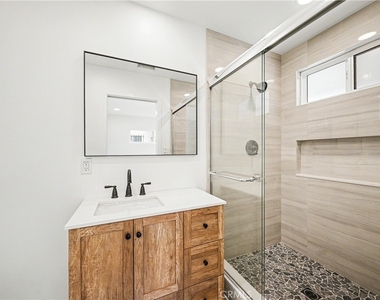 8738 Monogram Avenue - Photo Thumbnail 37