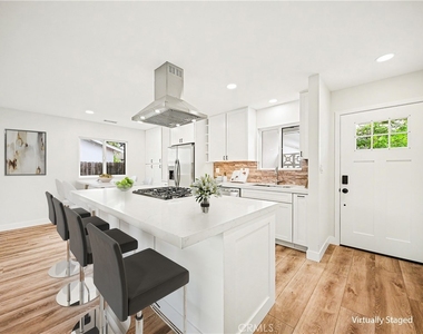8738 Monogram Avenue - Photo Thumbnail 5