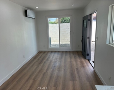 619 S Brand Boulevard - Photo Thumbnail 5