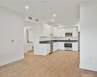 8750 Sepulveda Boulevard - Photo Thumbnail 6