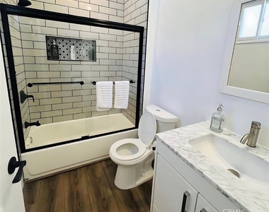 1645 Camden Avenue - Photo Thumbnail 8