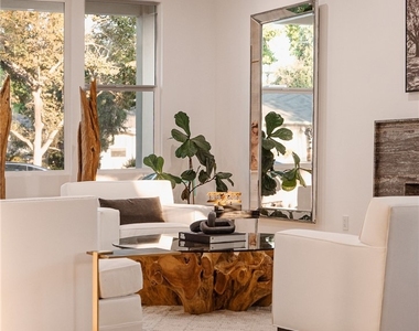 5817 Cantaloupe Avenue - Photo Thumbnail 5