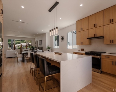 5817 Cantaloupe Avenue - Photo Thumbnail 22