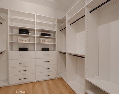 5817 Cantaloupe Avenue - Photo Thumbnail 35