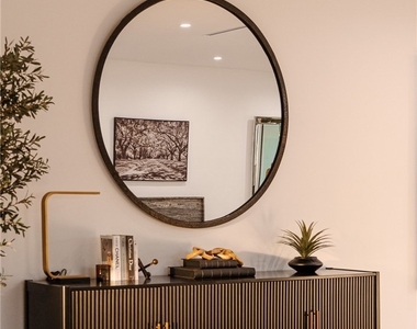 5817 Cantaloupe Avenue - Photo Thumbnail 3