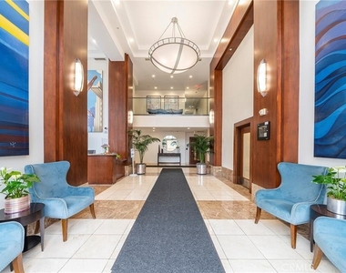 388 E Ocean Boulevard - Photo Thumbnail 1