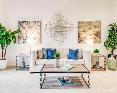 388 E Ocean Boulevard - Photo Thumbnail 25