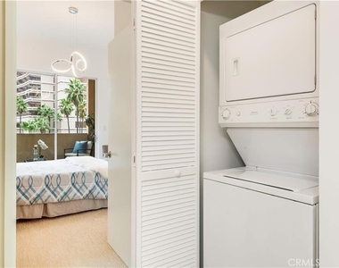 388 E Ocean Boulevard - Photo Thumbnail 14