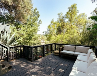 5924 Hayes Avenue - Photo Thumbnail 22