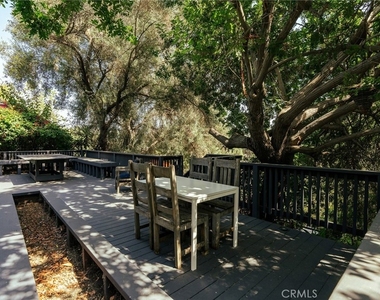 5924 Hayes Avenue - Photo Thumbnail 15