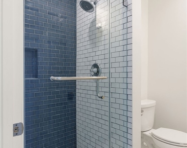 459 Landfair Avenue - Photo Thumbnail 7