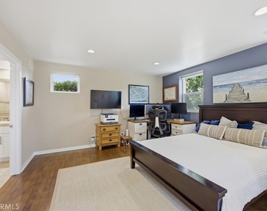 125 4th Street - Photo Thumbnail 18