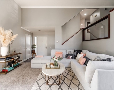 5715 E Stillwater - Photo Thumbnail 2