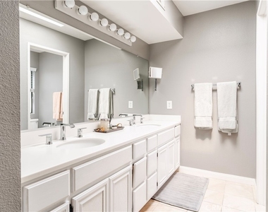 5715 E Stillwater - Photo Thumbnail 17