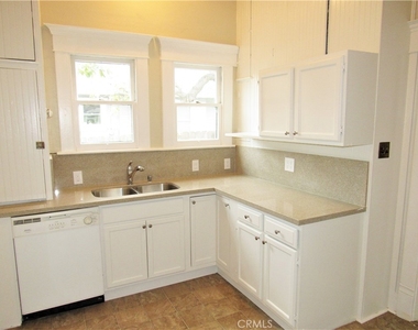 478 S Grand - Photo Thumbnail 7