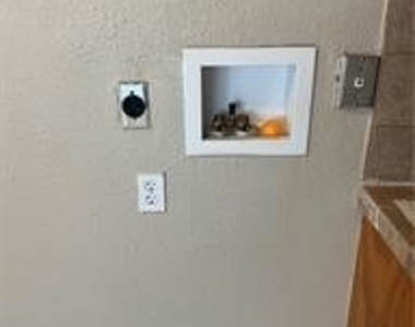 212 S Kraemer - Photo Thumbnail 6