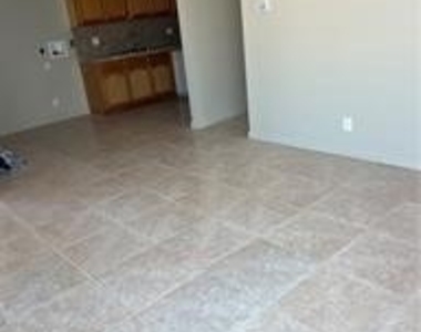 212 S Kraemer - Photo Thumbnail 13