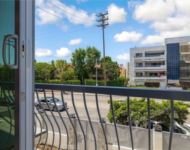 1556 S Bundy - Photo Thumbnail 9