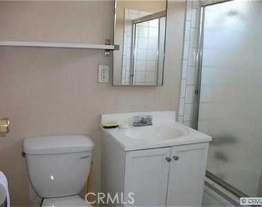 2156 Gaviota Avenue - Photo Thumbnail 4
