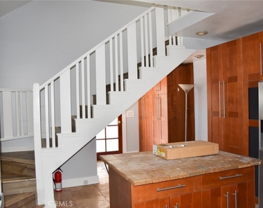 166 Cambridge - Photo Thumbnail 25