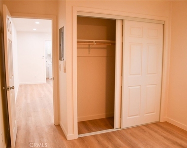 388 Parker - Photo Thumbnail 9