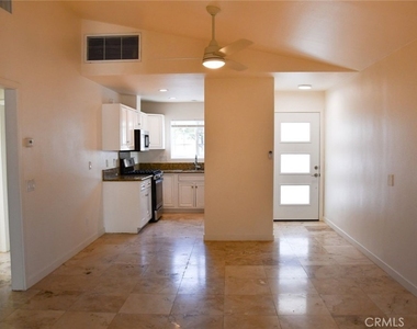 316 Parker - Photo Thumbnail 4