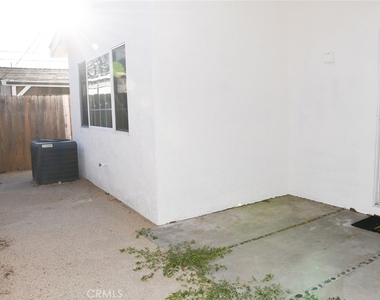 316 Parker - Photo Thumbnail 21