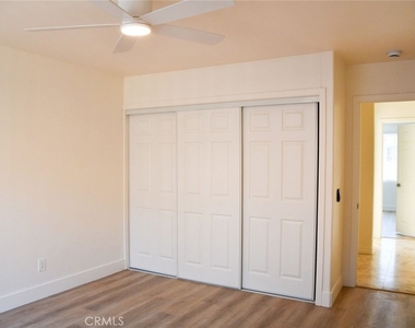 316 Parker - Photo Thumbnail 10