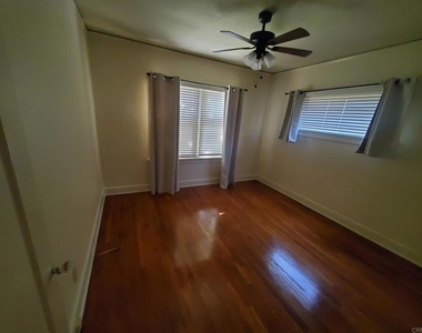 3727 Alabama Street - Photo Thumbnail 4