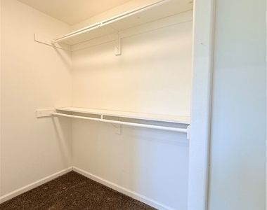 145 Park - Photo Thumbnail 8
