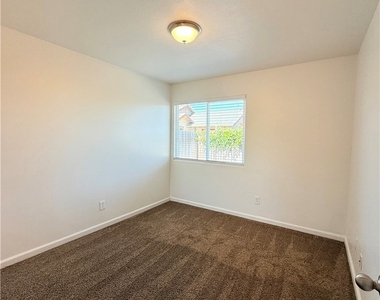 145 Park - Photo Thumbnail 9