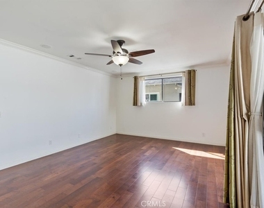 1001 N Monterey - Photo Thumbnail 13