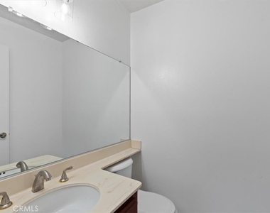 1001 N Monterey - Photo Thumbnail 9