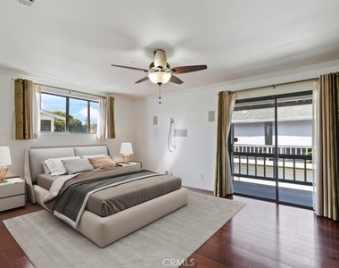 1001 N Monterey - Photo Thumbnail 11