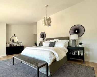 1609 Woodglen Lane - Photo Thumbnail 9